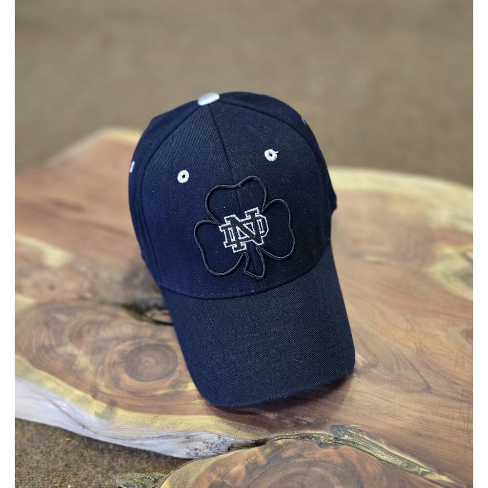 Notre Dame Fighting Irish ND One Fit Black Silver Large X Large Fitted VTG Rare